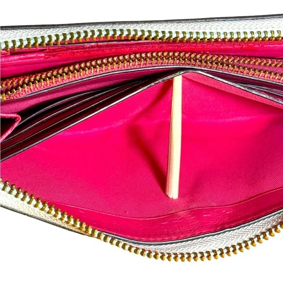 Coach Limiteded Edition continental zip around wallet With Pop Floral Print - Picture 9 of 16